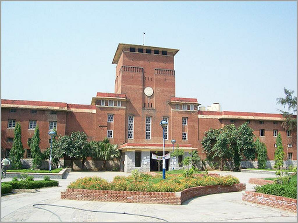 Students can re-apply for admission without withdrawing at DU