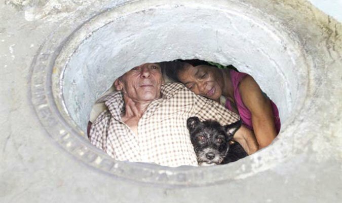 This Couple Is Living In This Gutter From 22 Years