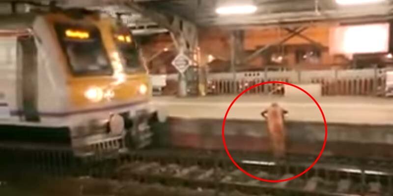 रेल्वे ट्रैक पर चल रही थी औरत तभी सामने से आ गई ट्रेन फिर देखे क्या हुआ?