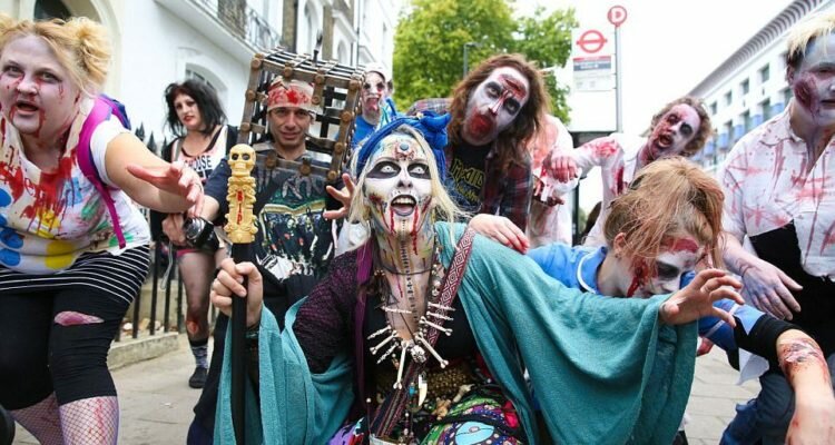 लंदन में लोगों ने मनाया World Zombie Day, जानिए इस अनोखे फेस्टीवल के बारे में